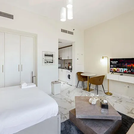 Cozy And Contemporary Studio In Dubailand Exterior photo