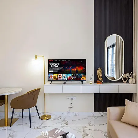 Cozy And Contemporary Studio In Dubailand Exterior photo