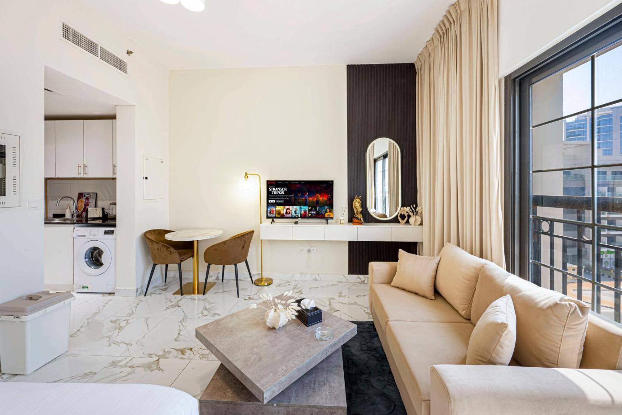 Cozy And Contemporary In Dubailand Apartment Dubai