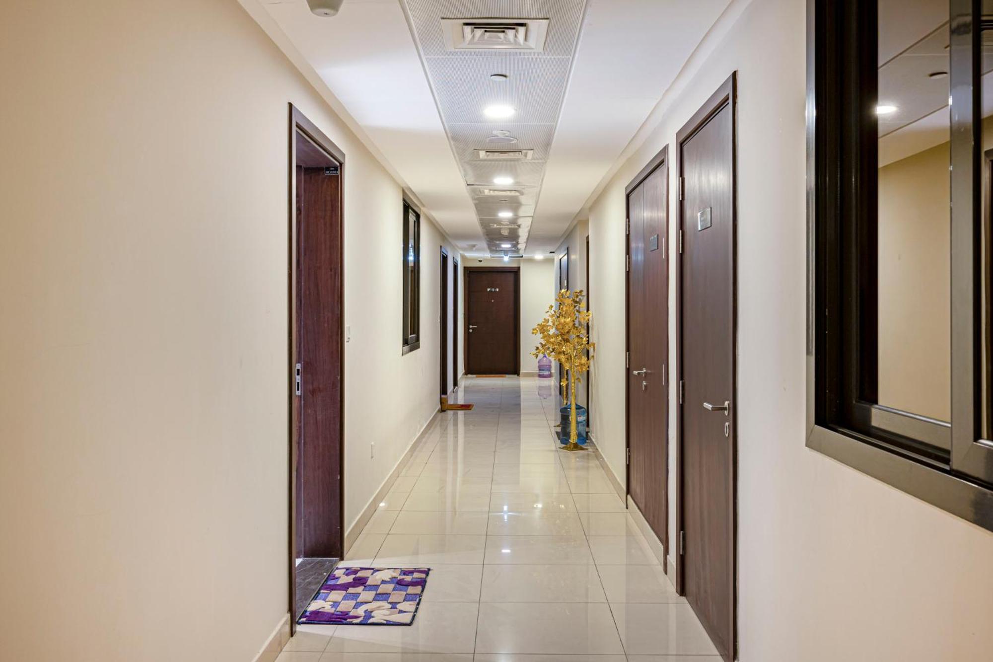 Cozy And Contemporary In Dubailand Apartment Dubai